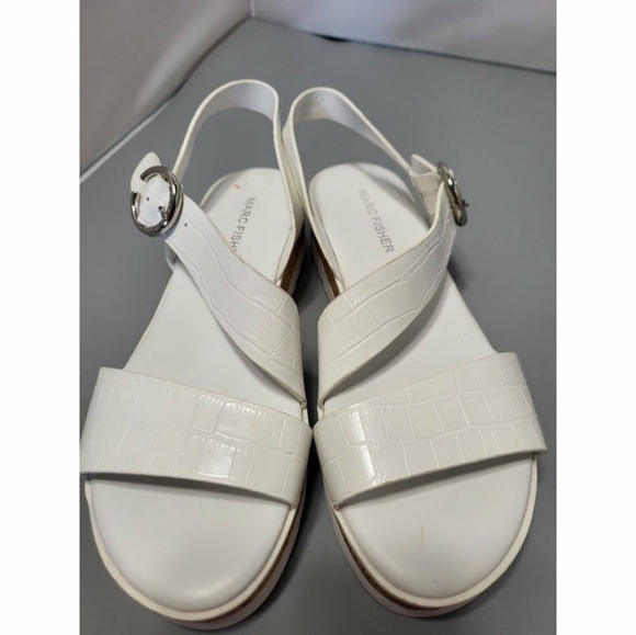 Marc Fisher Grandie Platform - Picture 5 of 5